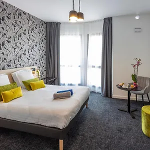 Aparthotel Nemea Arenas Aeroport