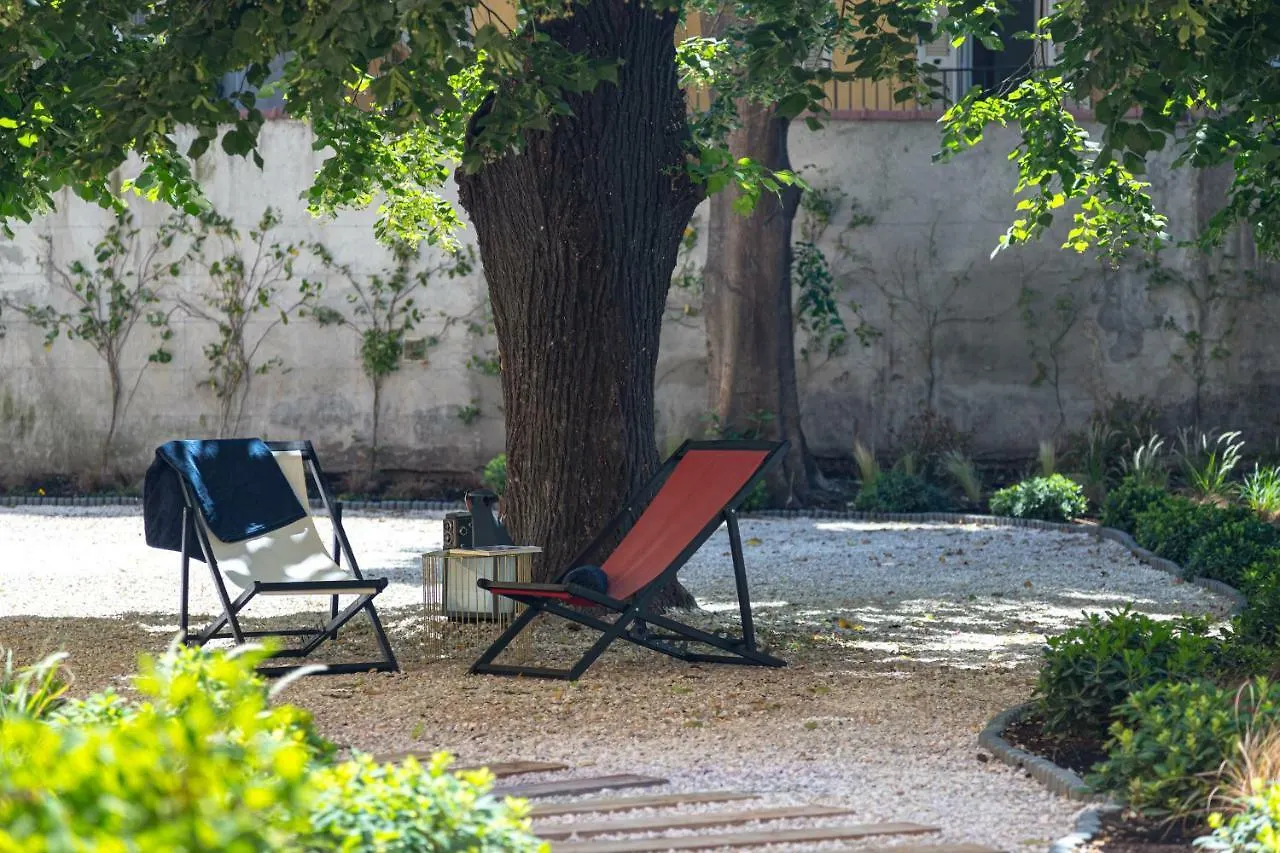 L'Abeille - Boutique Apartments Niza 4*,